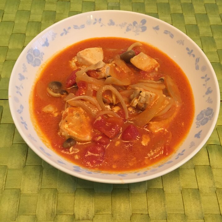 簡単!鶏むね肉のトマト煮